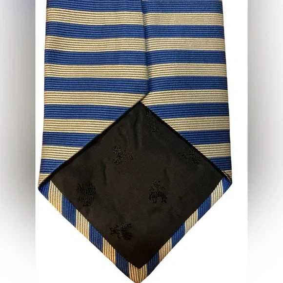 Brooks Brothers 100% silk tie. Palest Ivory & blue horizontal stripes. EUC - Picture 2 of 5